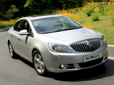 Θεαματική άνοδος στις πωλήσεις αυτοκινήτων στην αγορά της Κίνας